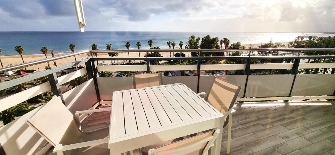 Fantastic Sea View On The Beach 萨洛 外观 照片