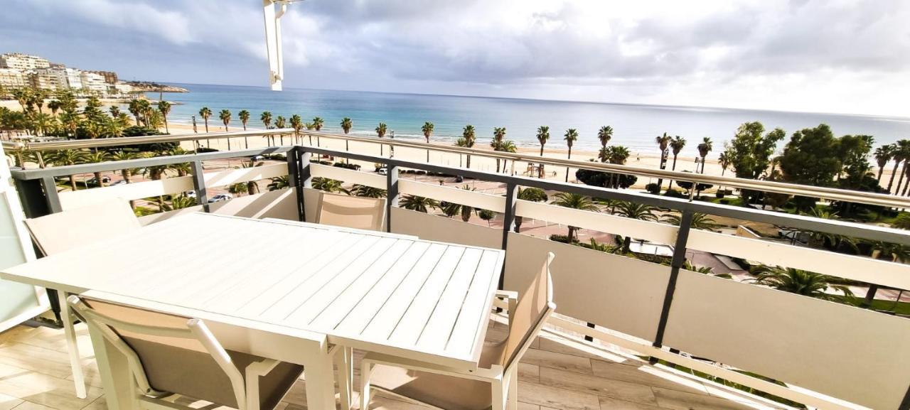 Fantastic Sea View On The Beach 萨洛 外观 照片