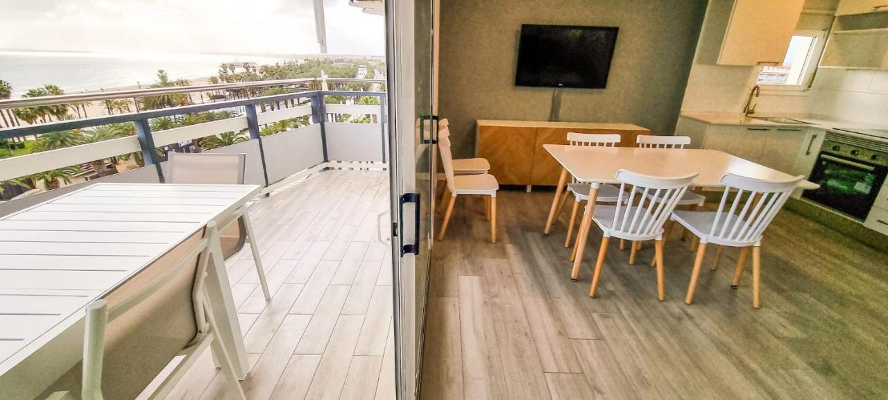 Fantastic Sea View On The Beach 萨洛 外观 照片